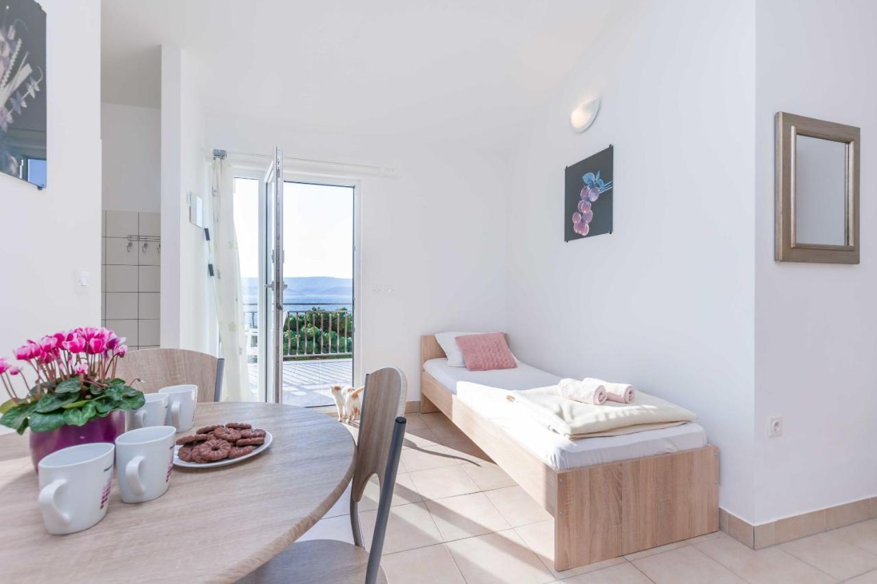 Apartmani Neno Lokva Rogoznica Bagian luar foto