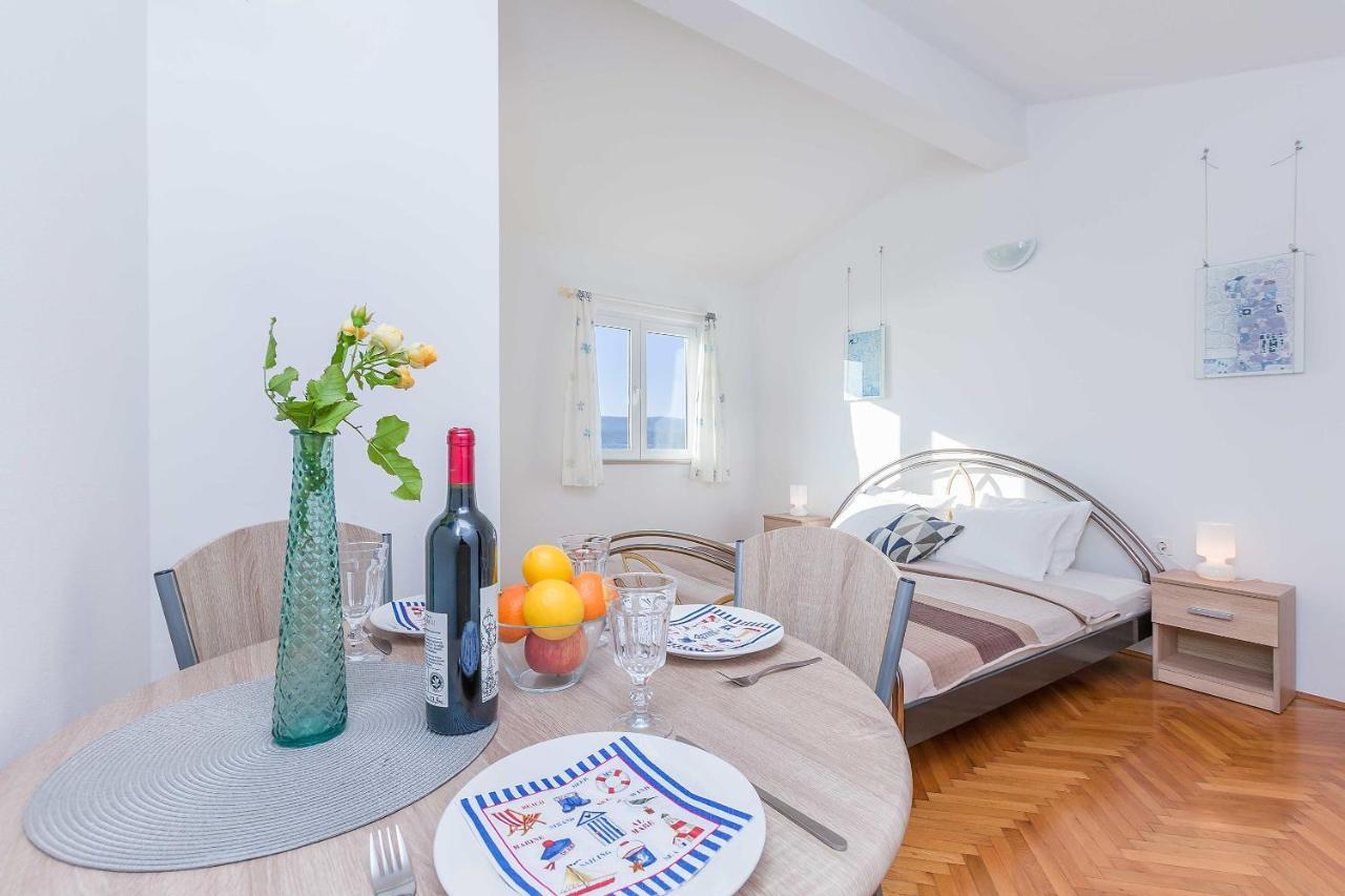Apartmani Neno Lokva Rogoznica Bagian luar foto