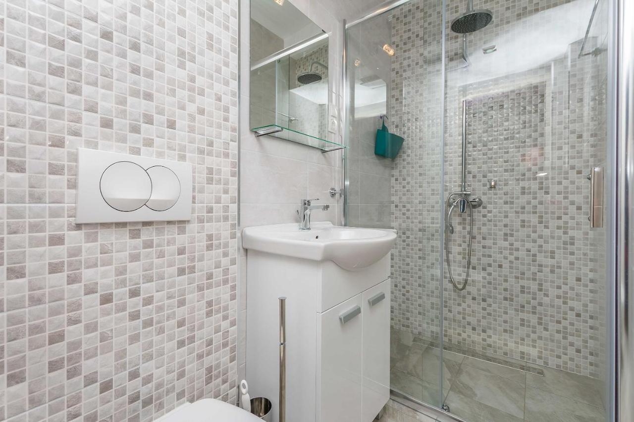 Apartmani Neno Lokva Rogoznica Bagian luar foto