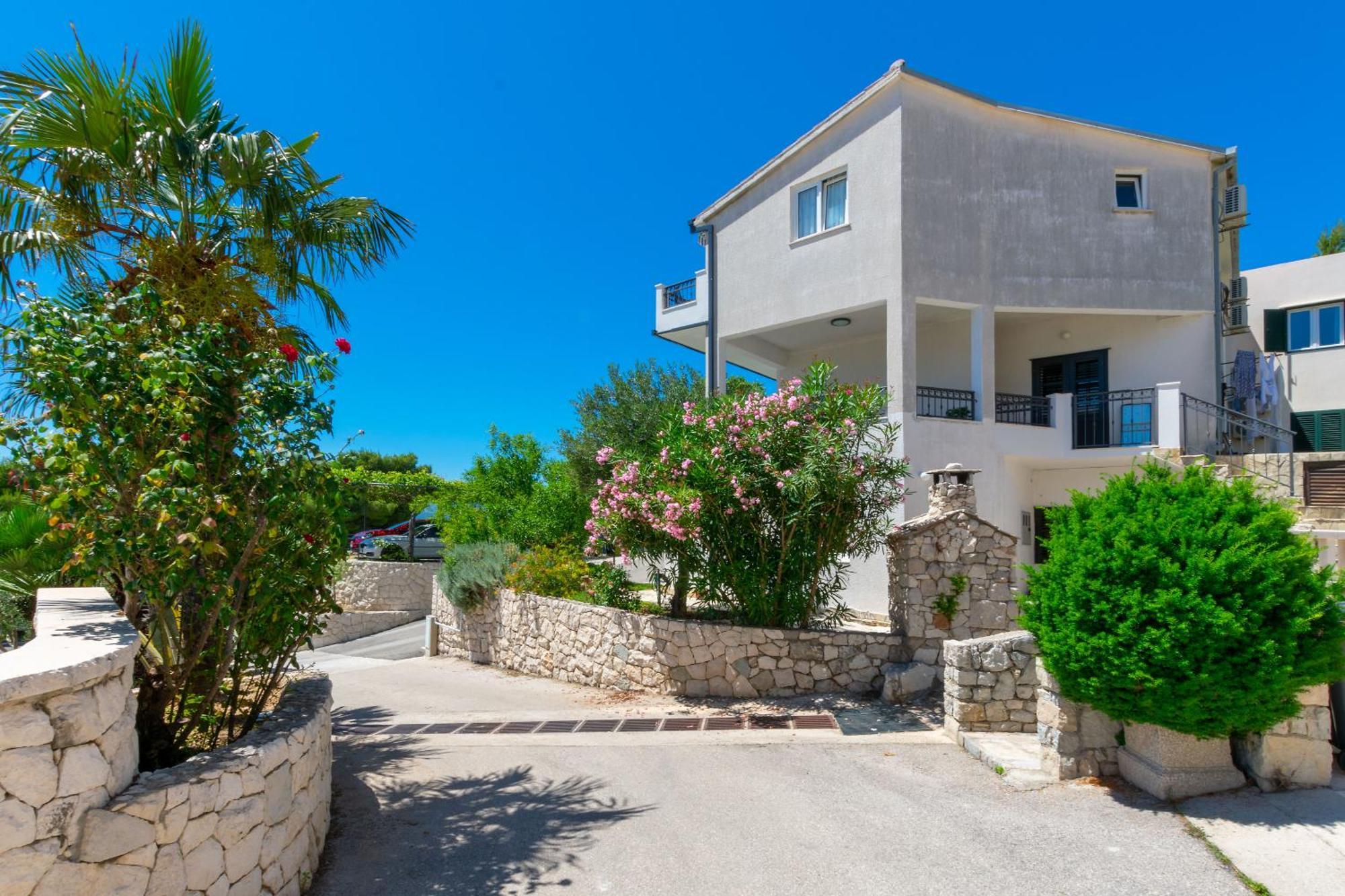 Apartmani Neno Lokva Rogoznica Bagian luar foto