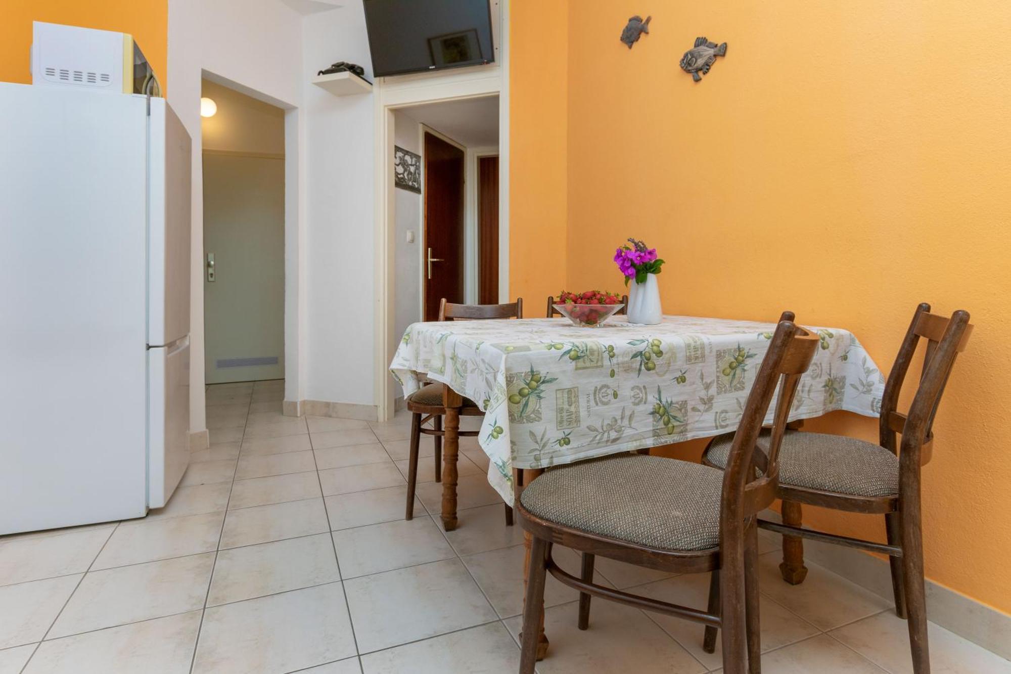 Apartmani Neno Lokva Rogoznica Bagian luar foto